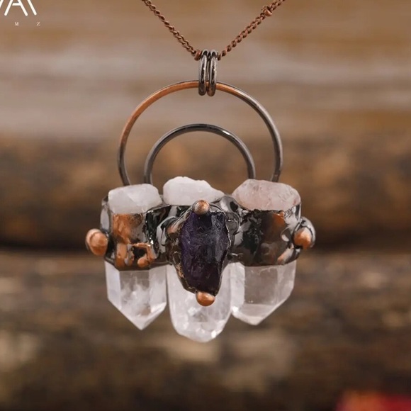 Earth Art hand crafted artisan Jewelry - Amethyst and quartz bronze necklace